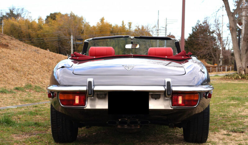 Jaguar E-Type Series 3 Roadster full