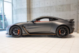 Aston Martin V12 Vantage full