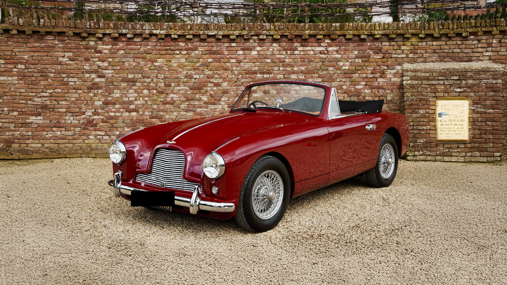 Aston Martin DB2-4 Mk1 Drophead Coupé