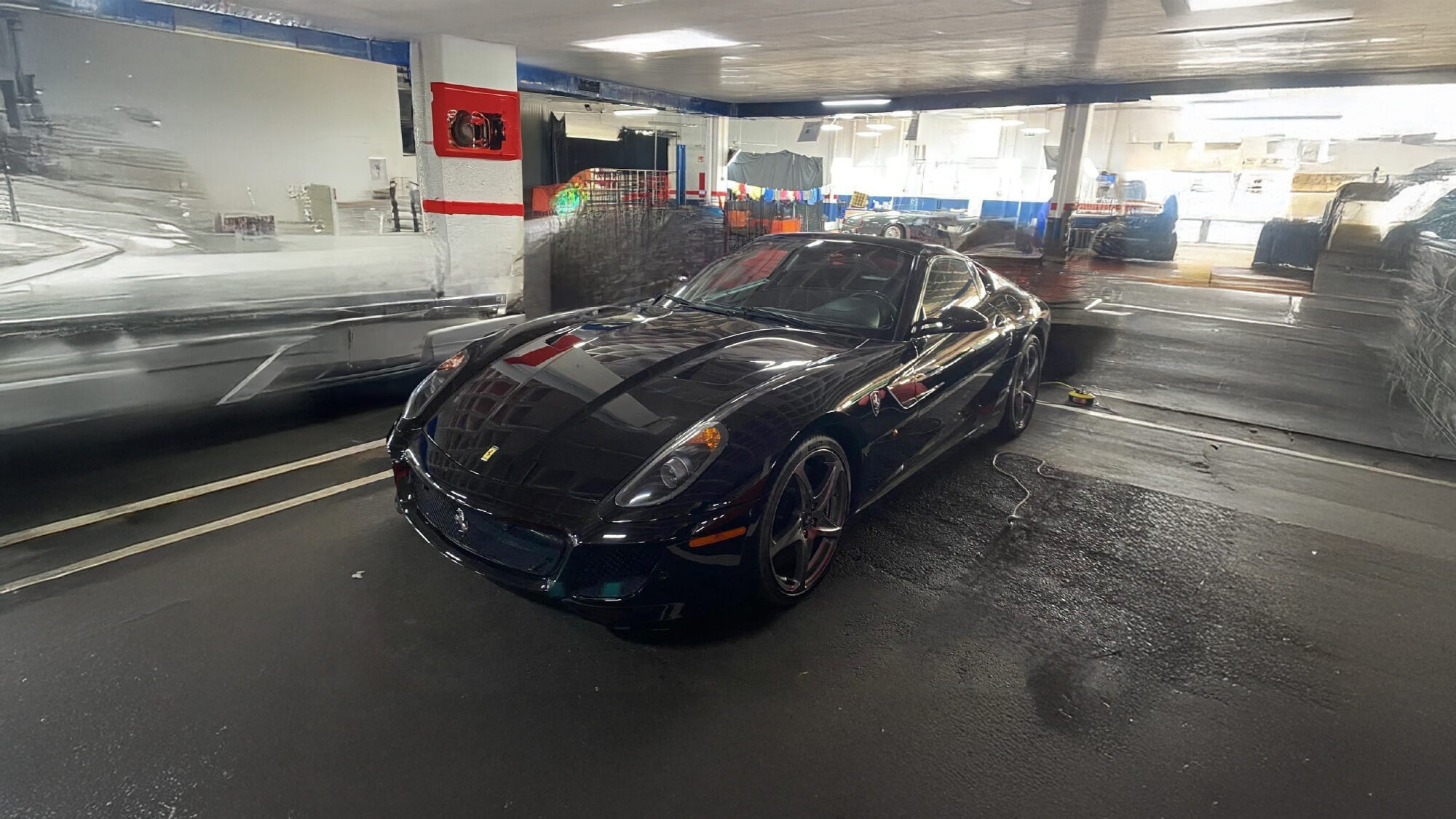 フェラーリ 599 SA アペルタ 2011 3,900km