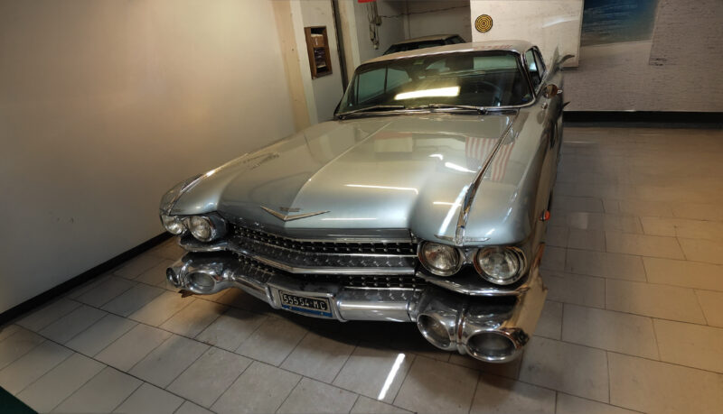 Cadillac De Ville Coupe