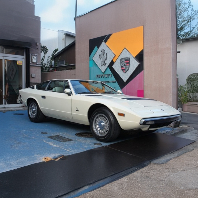 Maserati Khamsin