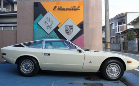 Maserati Khamsin