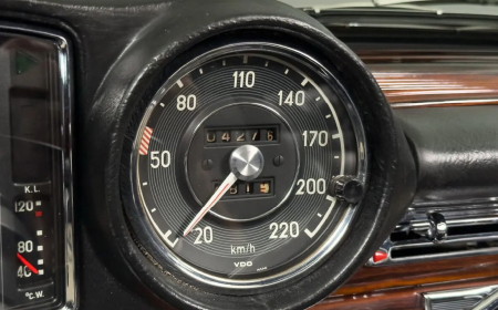 Mercedes-Benz 250 SE Cabriolet