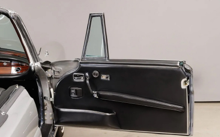 Mercedes-Benz 250 SE Cabriolet