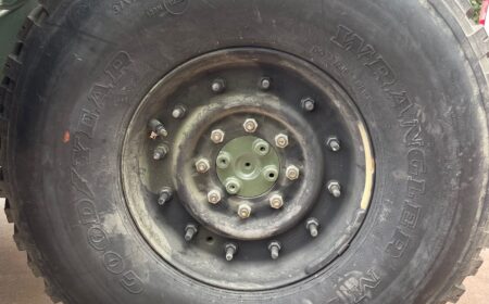 ハンヴィー AM ジェネラル M1025