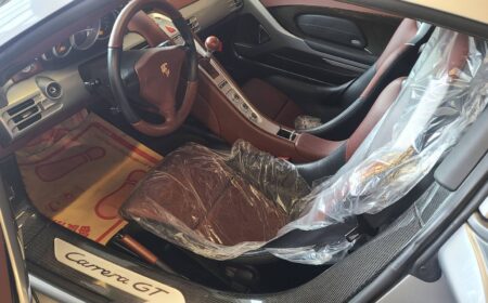 Porsche Carrera GT 2004 18,500km