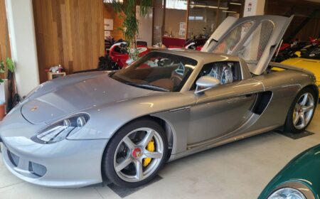 Porsche Carrera GT 2004 18,500km
