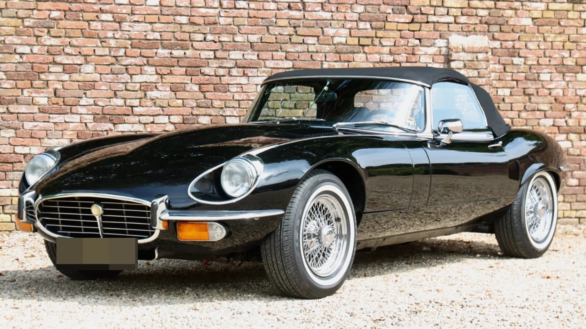 ジャガー E-タイプ V12 ロードスター 1974 29,084km