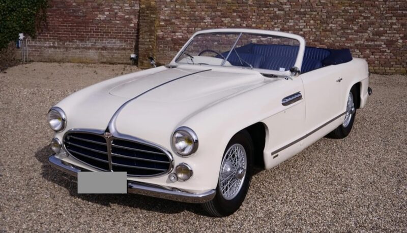 デラヘイ 235 コンバーチブル by アンテム 53,213km 1952