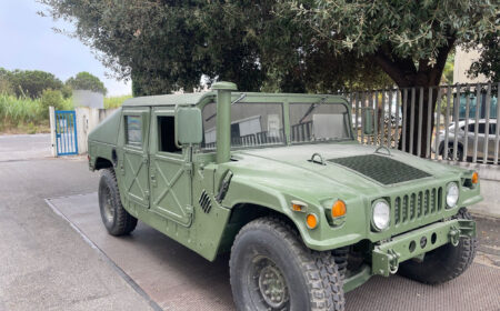 ハンヴィー AM ジェネラル M1025