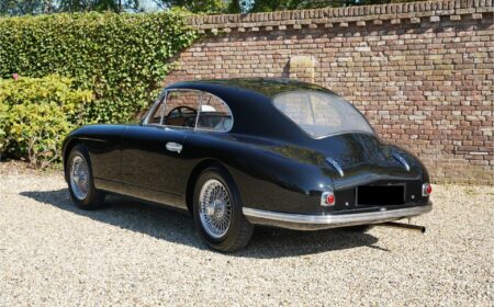 アストン・マーティン DB2 スポーツサルーン 1952 54,000km