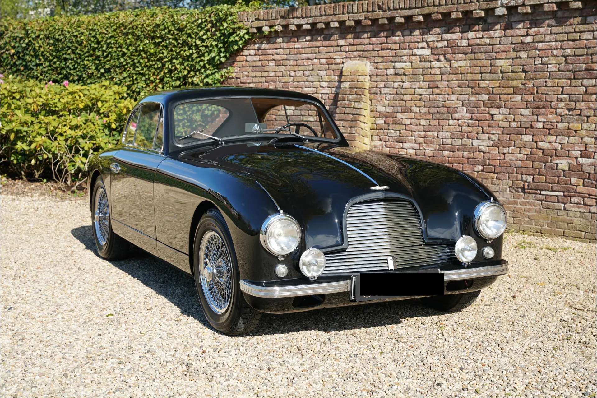 アストン・マーティン DB2 スポーツサルーン 1952 54,000km | スーパー