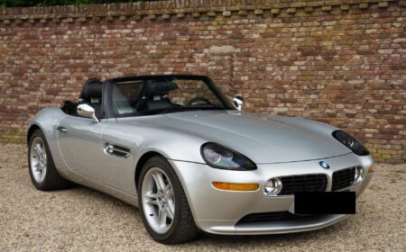 BMW Z8 ロードスター「ワンオーナー」2000 90,486km