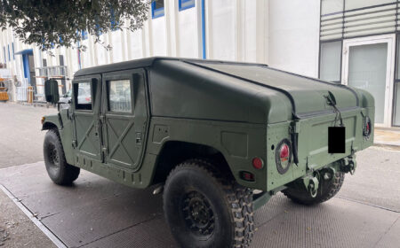 ハンヴィー AM ジェネラル M1025