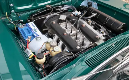 アルファロメオ 2000 GTV ベルトーネ 1973 7,888km