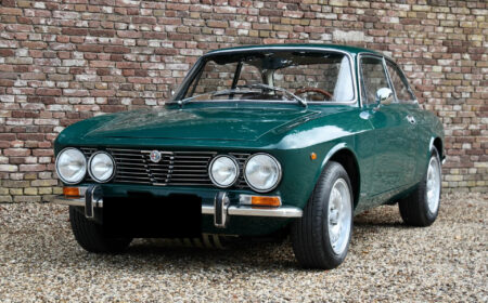 アルファロメオ 2000 GTV ベルトーネ 1973 7,888km