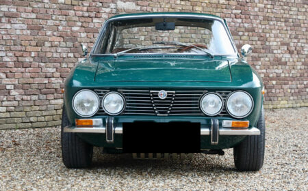 アルファロメオ 2000 GTV ベルトーネ 1973 7,888km