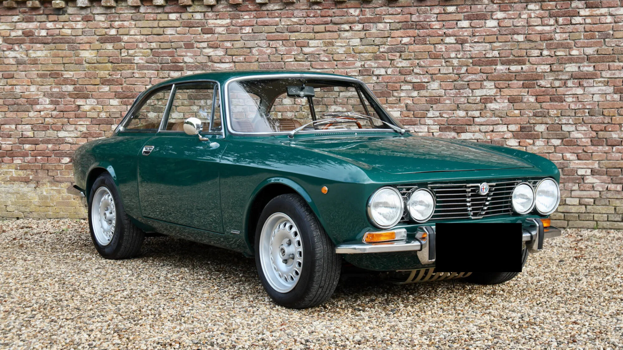 アルファロメオ 2000 GTV ベルトーネ 1973 7,888km