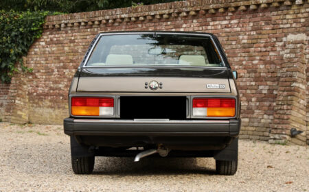 アルファロメオ アルフェッタ 2.0 1984 51,817km