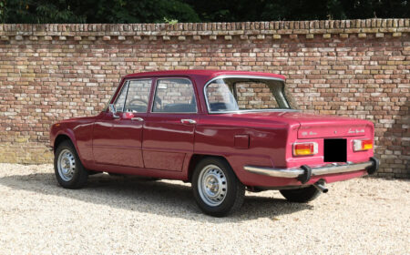 アルファロメオ ジュリア 1300 ヌオーヴァ スーパー 1975 11,933km