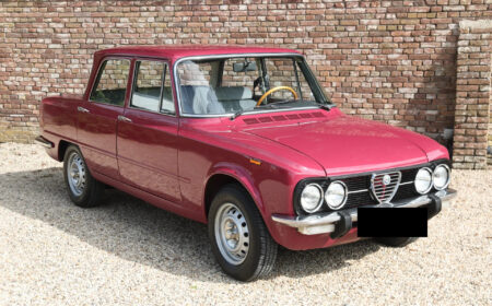 アルファロメオ ジュリア 1300 ヌオーヴァ スーパー 1975 11,933km