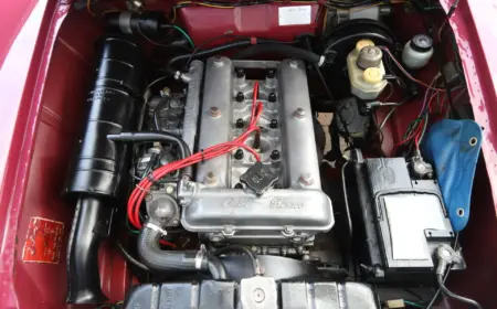 アルファロメオ ジュリア 1300 ヌオーヴァ スーパー 1975 11,933km