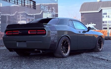 Dodgde Challenger 102,000km