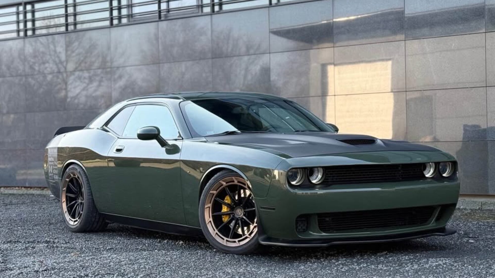 Dodgde Challenger 102,000km