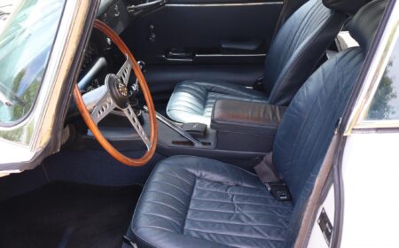 Jaguar E-Type Series 2 FHC 1969