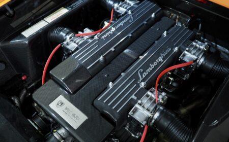 Lamborghini Murcielago LP620 6MT 2003 27,200km