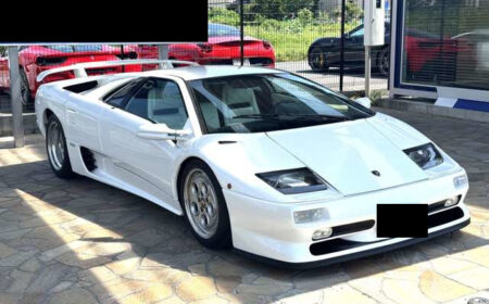 Lamborghini Diablo 1993 33,000km