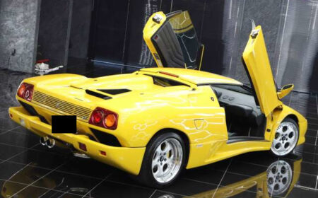 Lamborghini Diablo VT 1998 21,000km