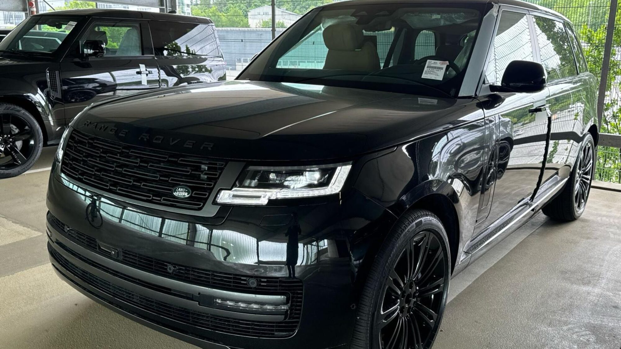 レンジローバー P530 LWB オートバイオグラフィー 新車 2025