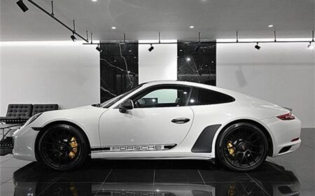 Porsche 911 Carrera GTS 2019 16,000km