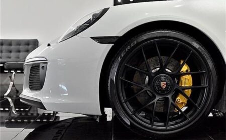 Porsche 911 Carrera GTS 2019 16,000km