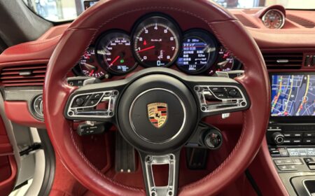 Porsche 911 Turbo S 2017 37,000km