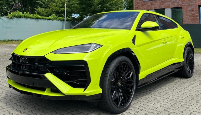 ランボルギーニ ウルス SE 2025