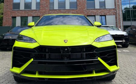 ランボルギーニ ウルス SE 2025