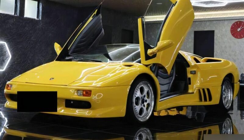 Lamborghini Diablo VT 1998 21,000km