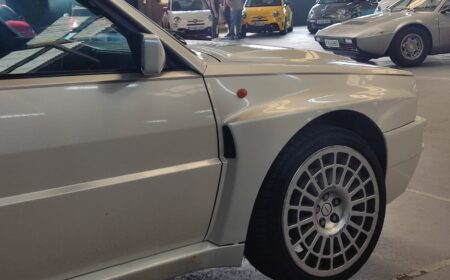 ランチア デルタ ビアンコ･ペルラート