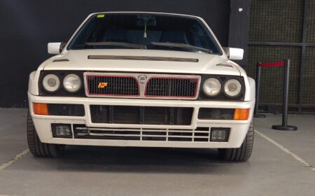 ランチア デルタ ビアンコ･ペルラート