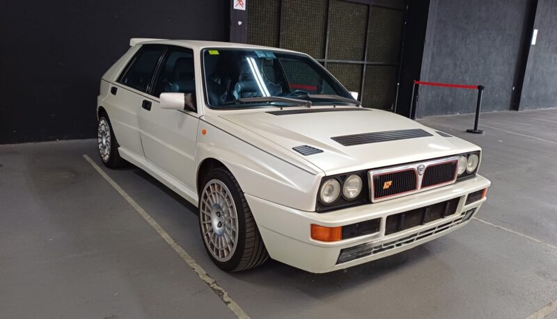 ランチア デルタ ビアンコ･ペルラート