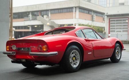 フェラーリ ディーノ 246 GT 1971 11,500km