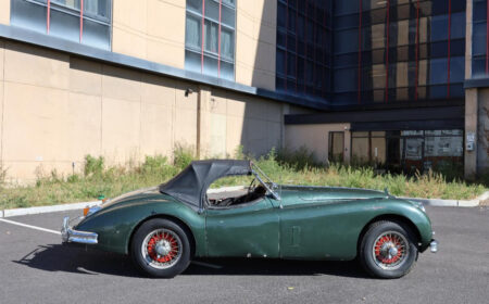 ジャガー XK140 MC ロードスター 1957