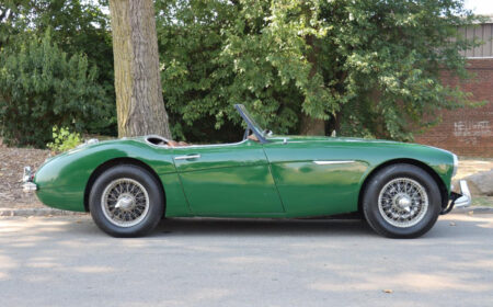 オースチン・ヒーレー 100-6 BN6 ロードスター 1958