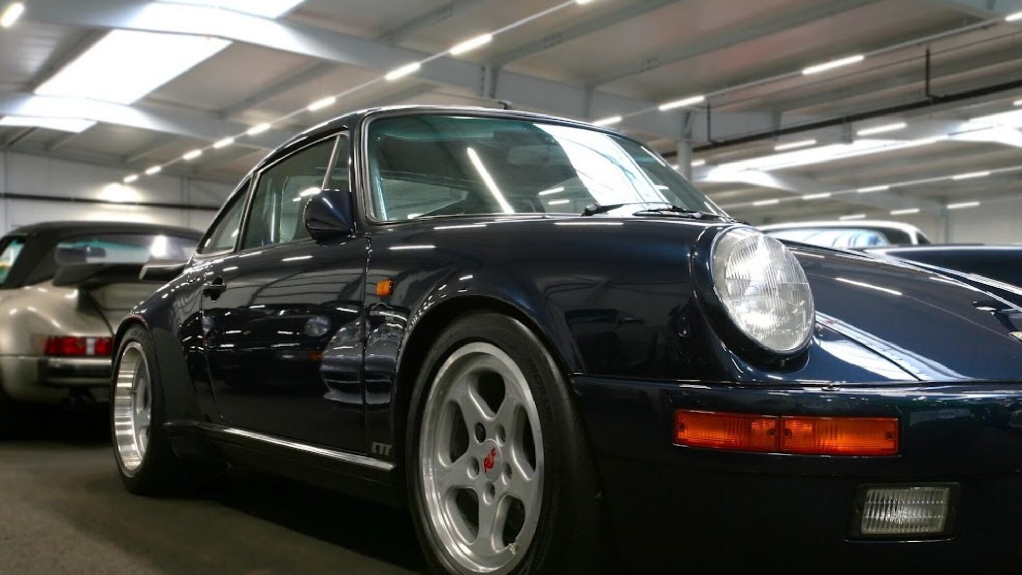 ポルシェ 911 RUF CTR イエローバード 1984 47,000km