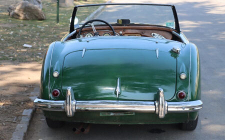 オースチン・ヒーレー 100-6 BN6 ロードスター 1958
