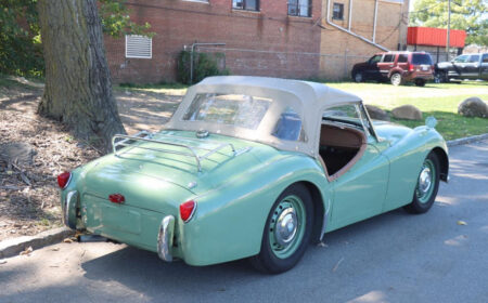 トライアンフ TR3 スモールマウス 1956