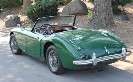 オースチン・ヒーレー 100-6 BN6 ロードスター 1958